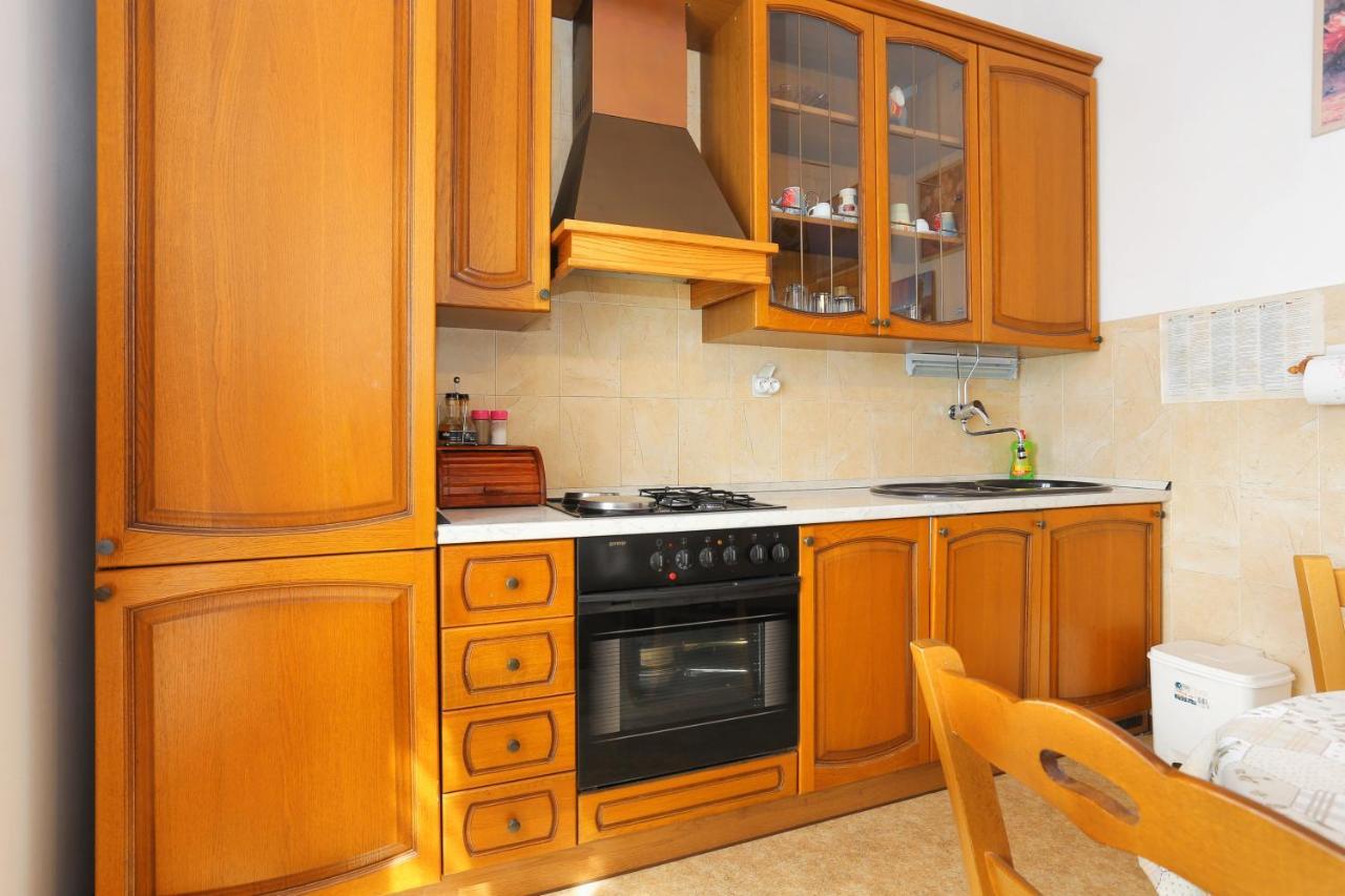 Apartments By The Sea Stanici, Omis - 1028 Tice ภายนอก รูปภาพ